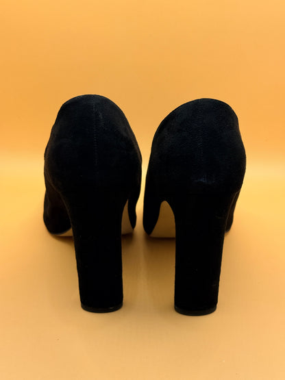 Novo Black Suede Square-Toe Heels Size 6