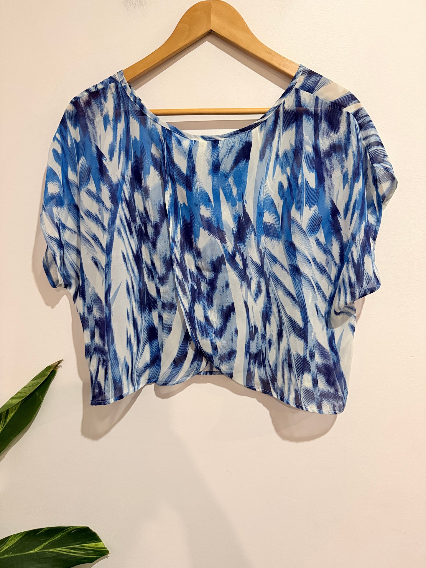 Shanton Women's Oversize Sheer Cropped Top – Size XS