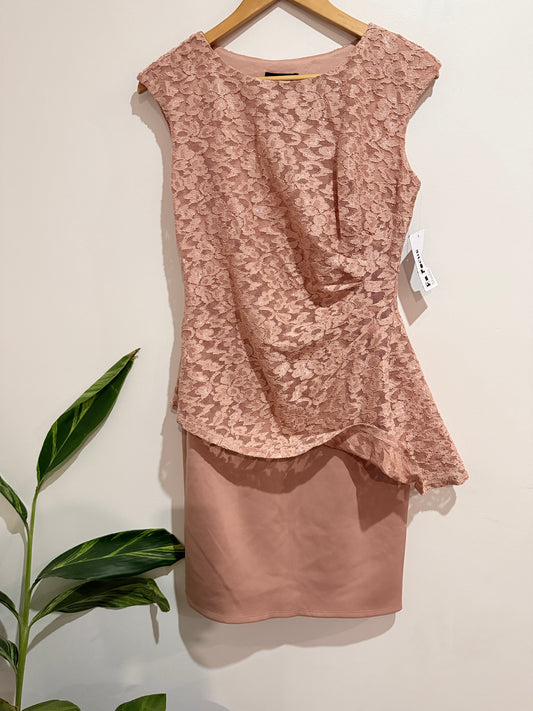 Enfocus Studio Blush Pink Lace Peplum Cocktail Dress Size 6
