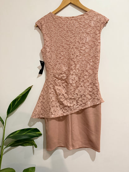 Enfocus Studio Blush Pink Lace Peplum Cocktail Dress Size 6