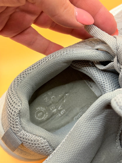 Active Intent Light Grey Knit Running Sneakers Size 8