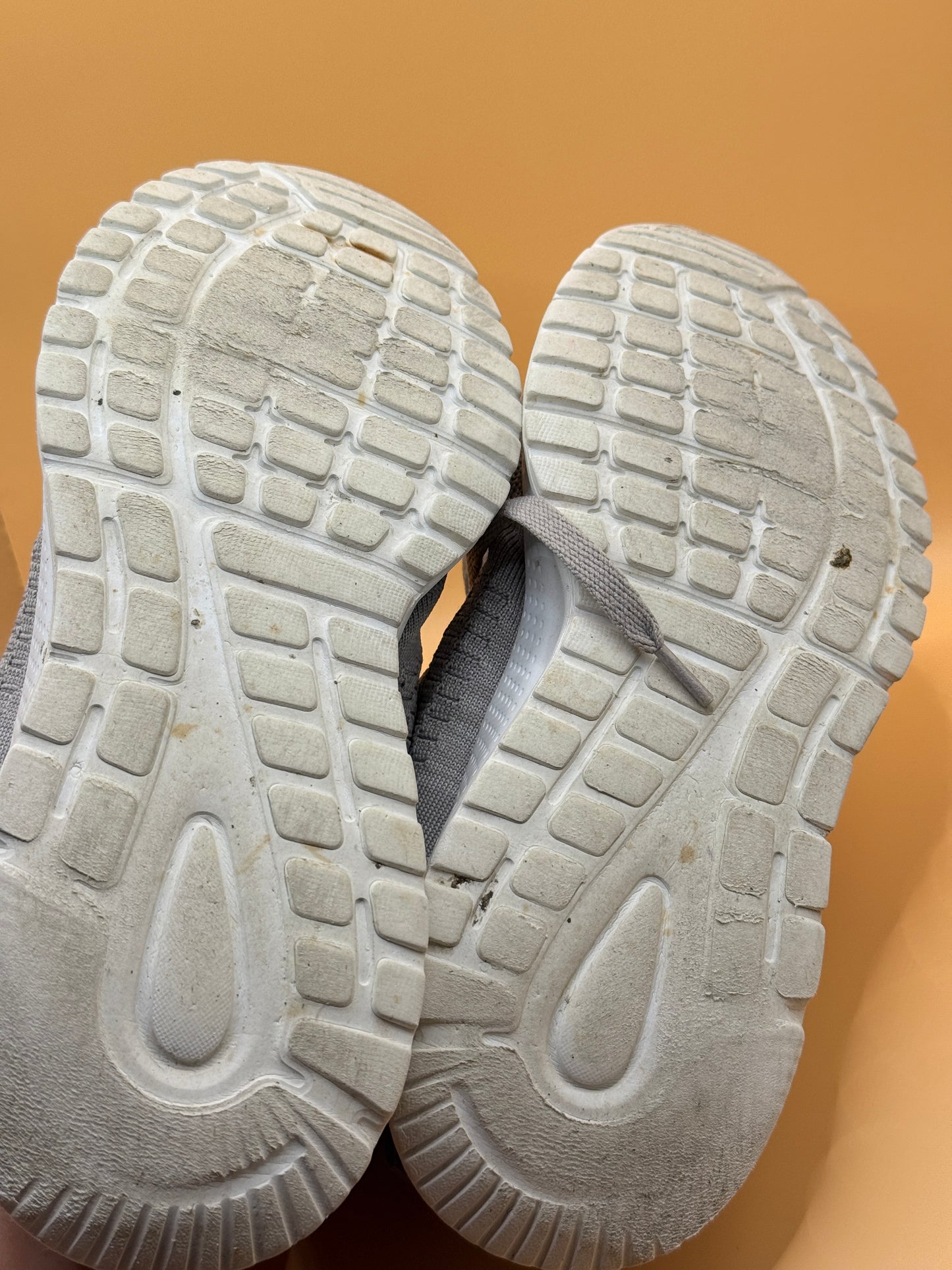 Active Intent Light Grey Knit Running Sneakers Size 8