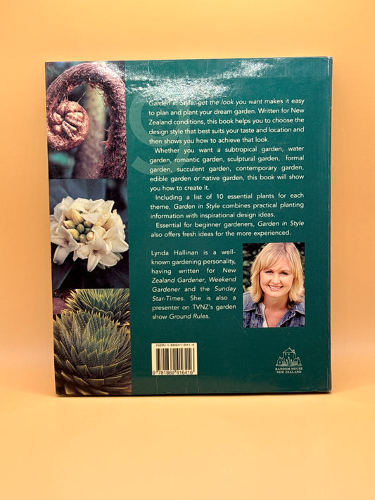 New Zealand Garden in Style by Lynda Hallinan