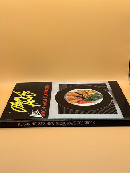 Alison Holst's New Microwave Cookbook