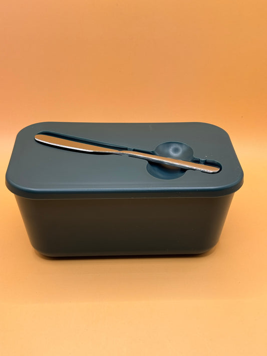 Butter Dish with Lid & Knife