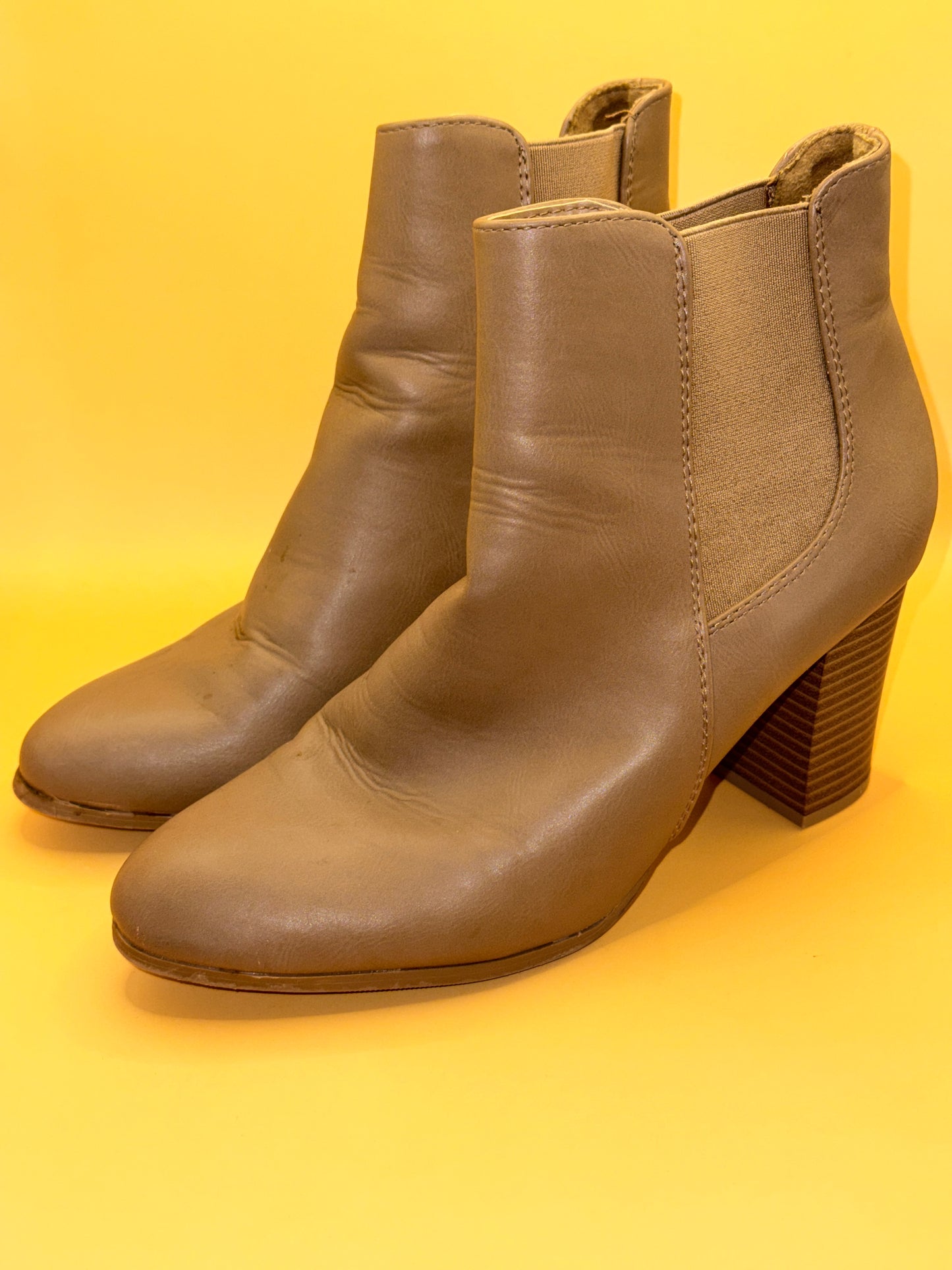 Anko Women's Chelsea Heel Ankle Boots – US 8