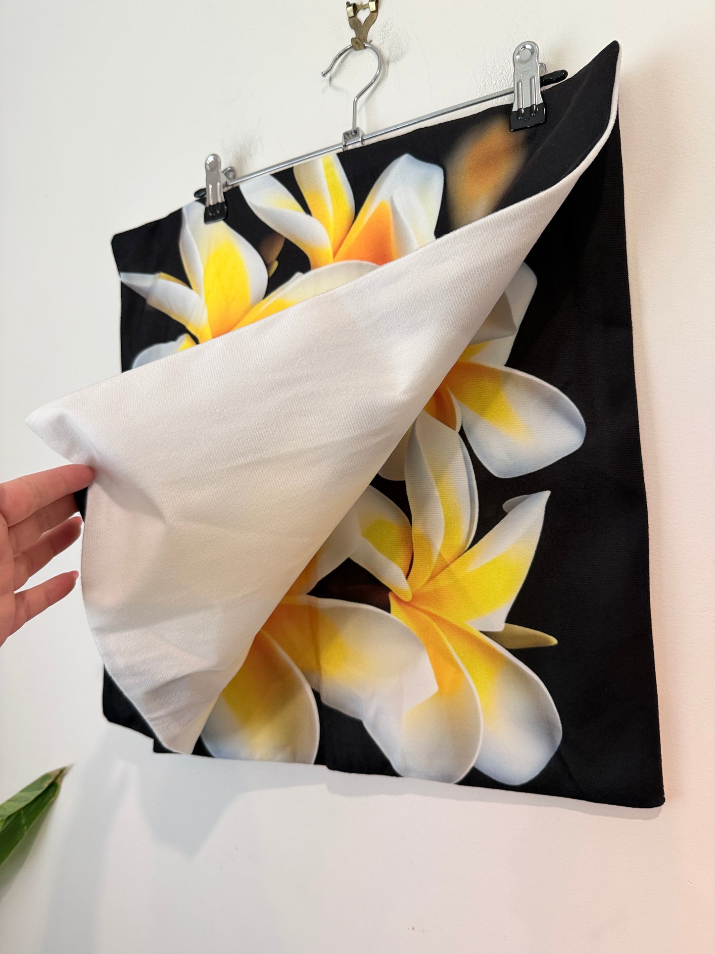 Frangipani Floral Cushion Cover Set – Tropical Print (Pack of 2)
