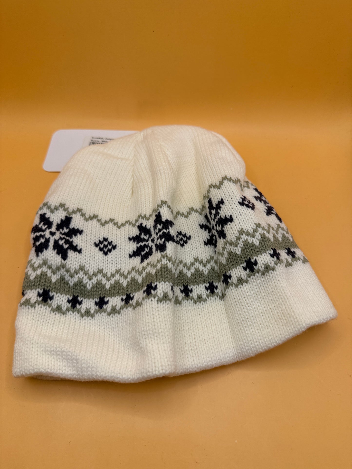Ideal Accessories Snowflake Jacquard Beanie – One Size