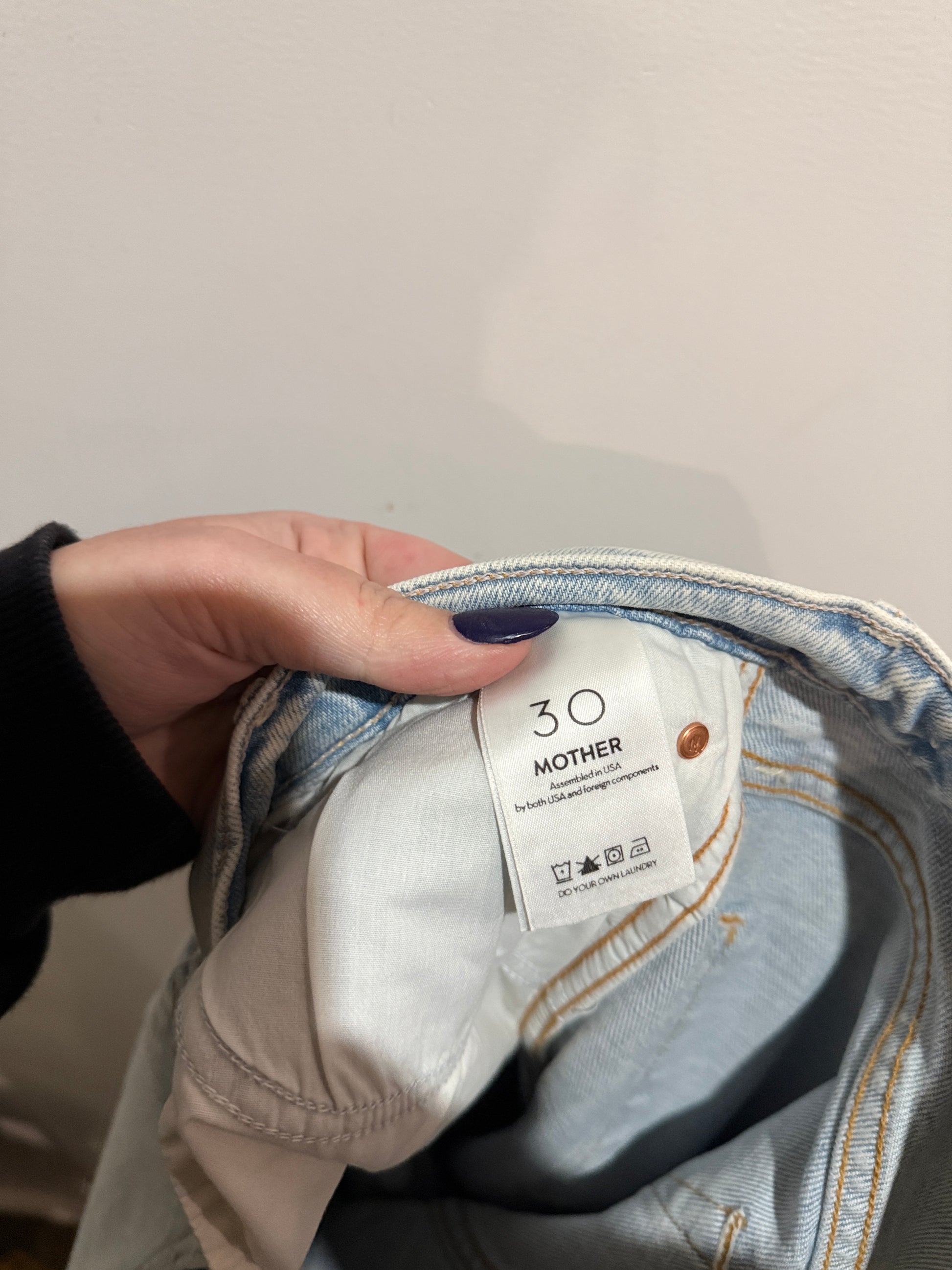 MOTHER High Waisted Rascal Slice Undone Hem Jeans – Size 30