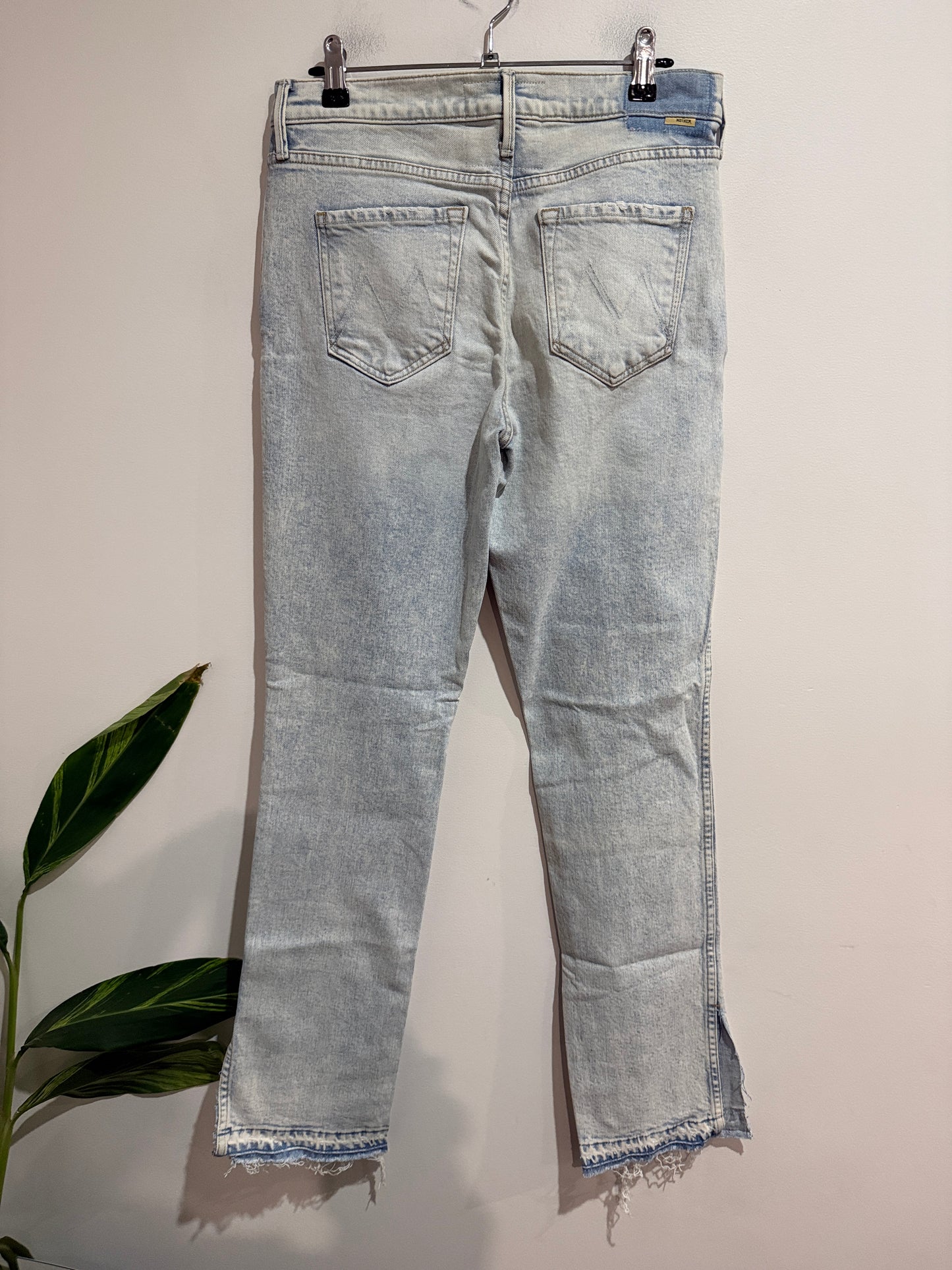 MOTHER High Waisted Rascal Slice Undone Hem Jeans – Size 29
