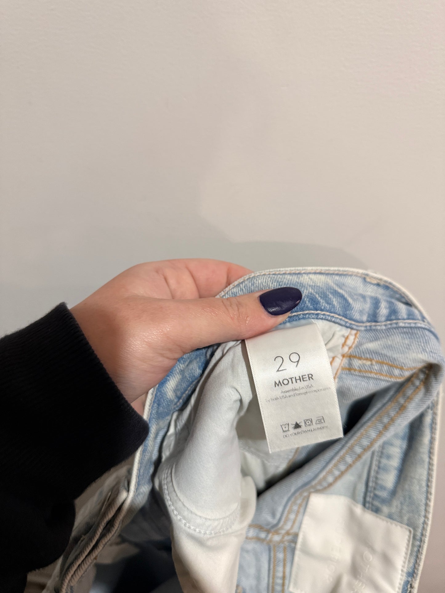MOTHER High Waisted Rascal Slice Undone Hem Jeans – Size 29