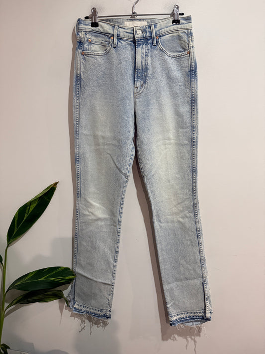 MOTHER High Waisted Rascal Slice Undone Hem Jeans – Size 26