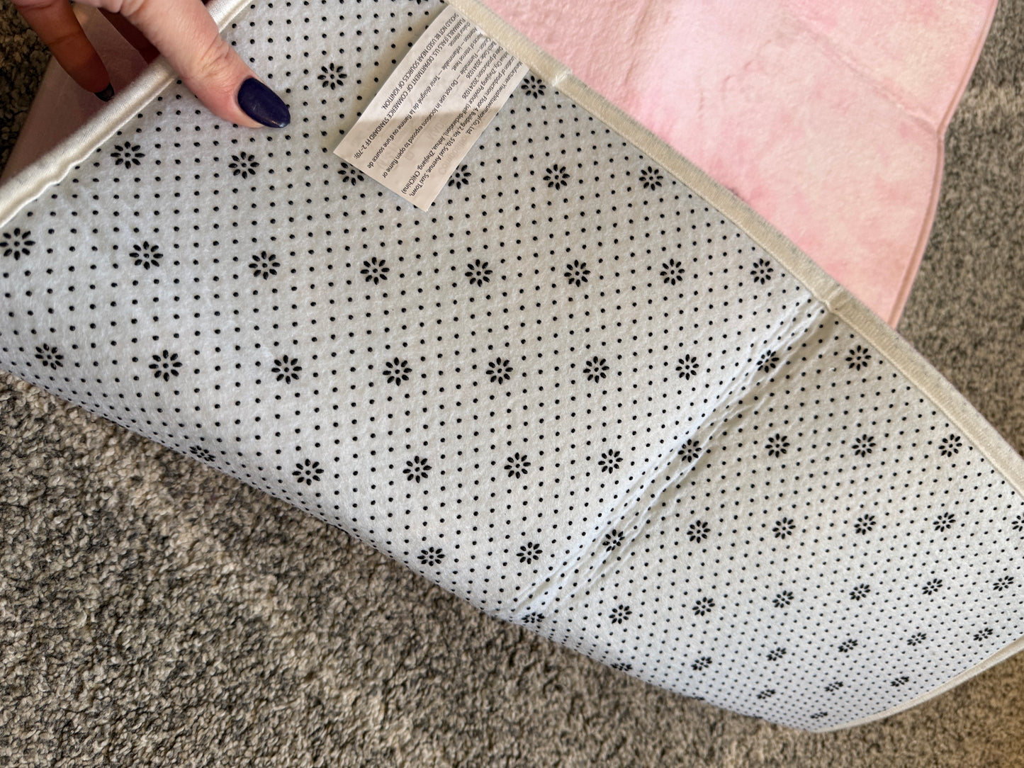 Hello Kitty Pink Non-Slip Bath Mat - Approx 49cm x 79cm