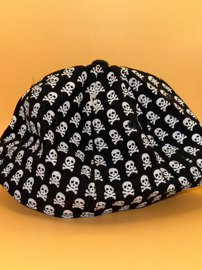 New Era 59Fifty Skull & Crossbones Print Fitted Cap - Size 7 3/4