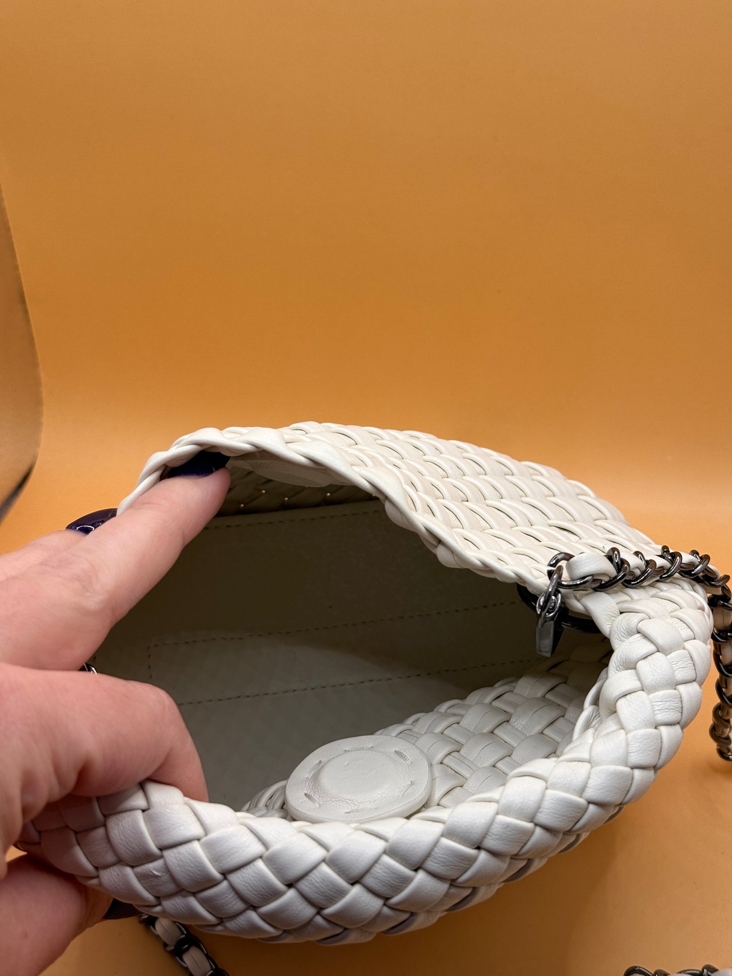 White Woven Handbag with Chain Strap and Coin Pouch
