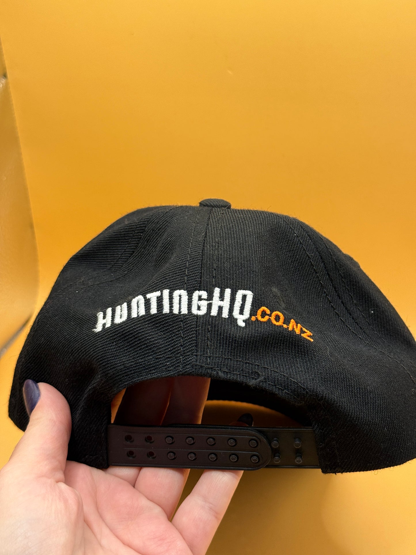 HuntingHQ.co.nz Youth Snapback Cap - Black (small damage)