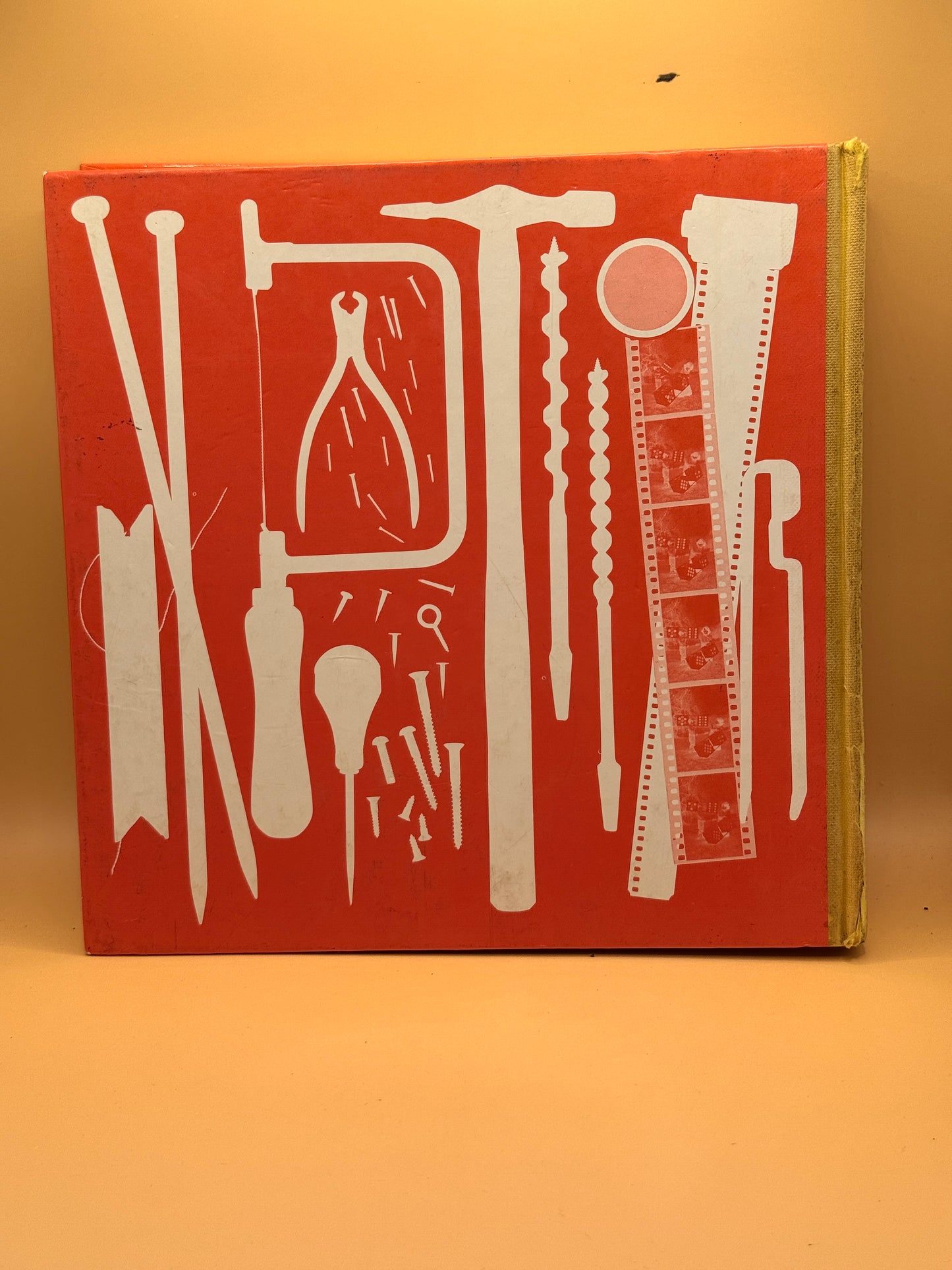 The Reader's Digest Family Book of Things to Make and Do (Retro)