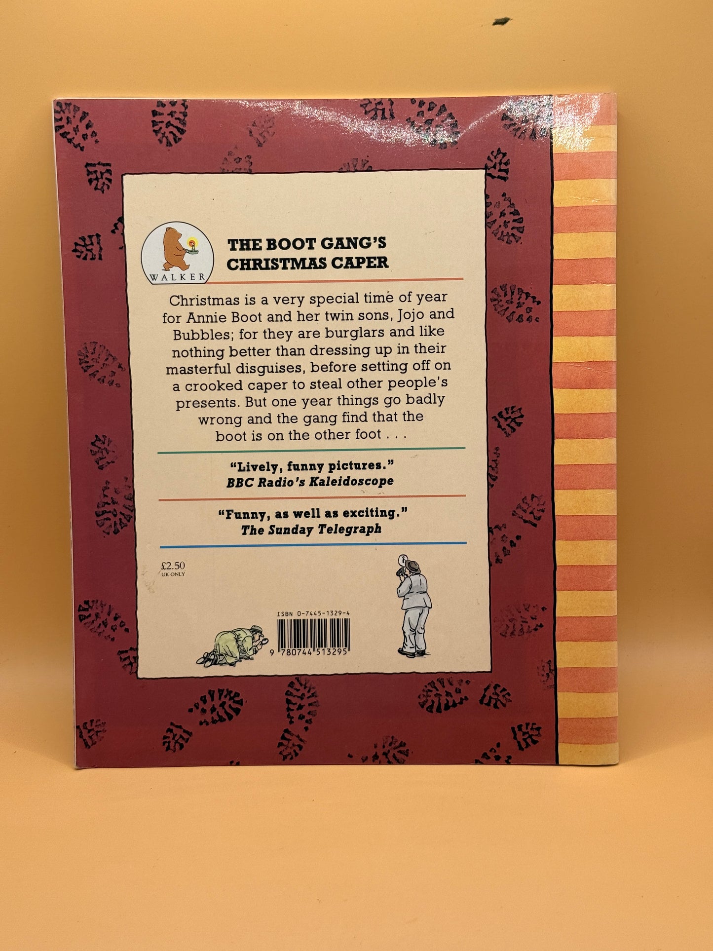 The Boot Gang's Christmas Caper by Sarah Hayes and Juan Wijngaard