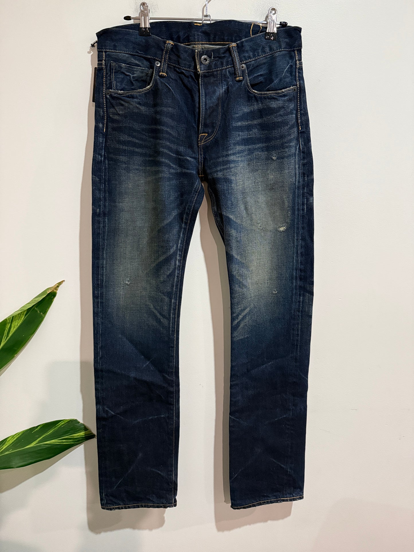 KURO Graphite Classic Vintage Wash 17 Jeans Size 28