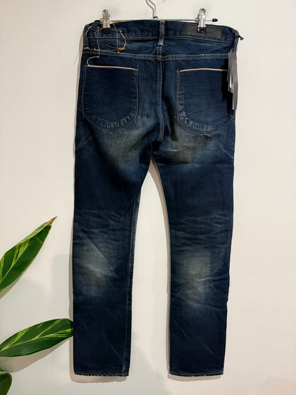 KURO Graphite Classic Vintage Wash 17 Jeans Size 28