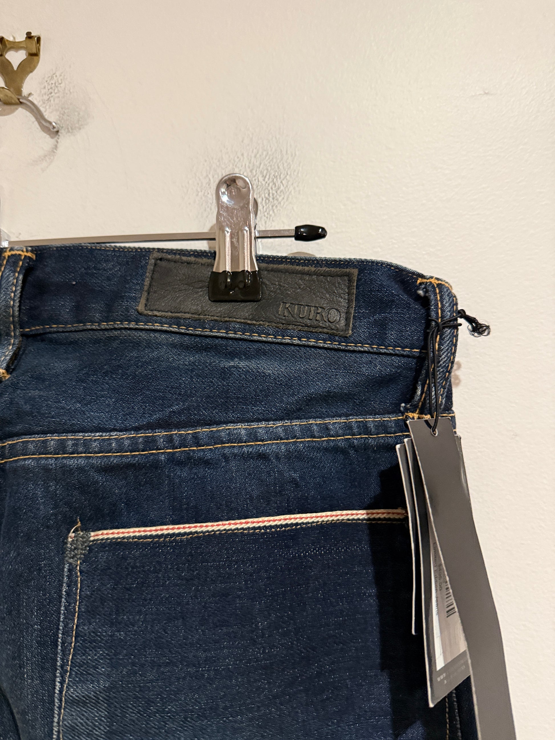 KURO Graphite Classic Vintage Wash 17 Jeans Size 28