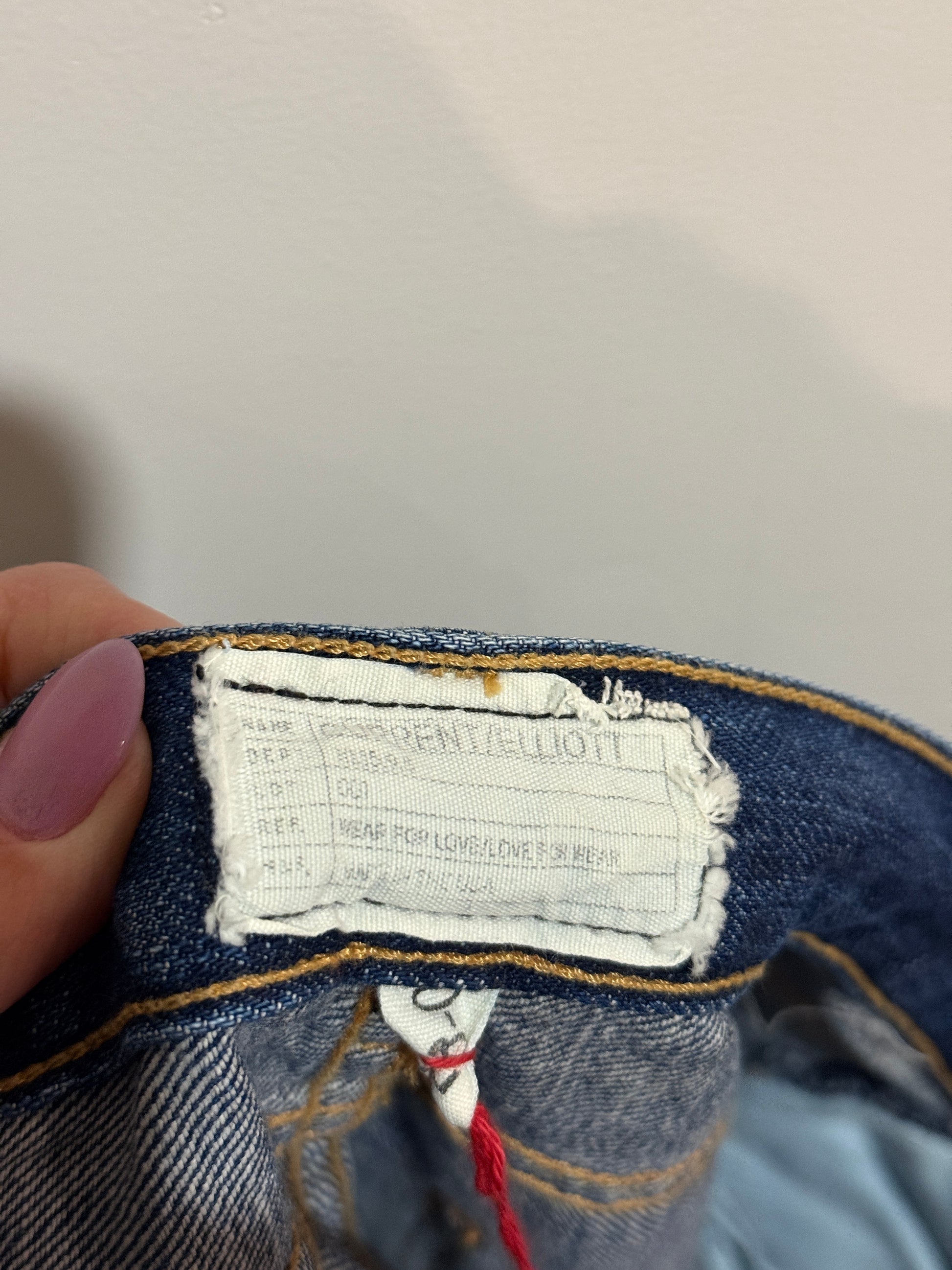 Current/Elliott The Bootcut Distressed Jeans Size 28