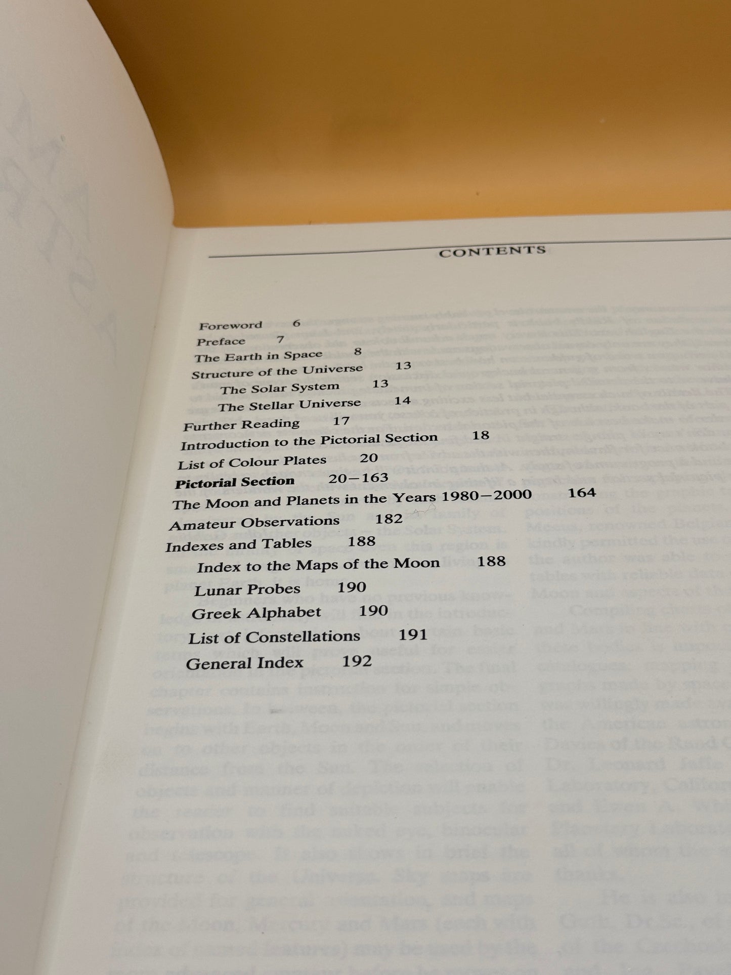 Amateur Astronomer by Patrick Moore (1985)