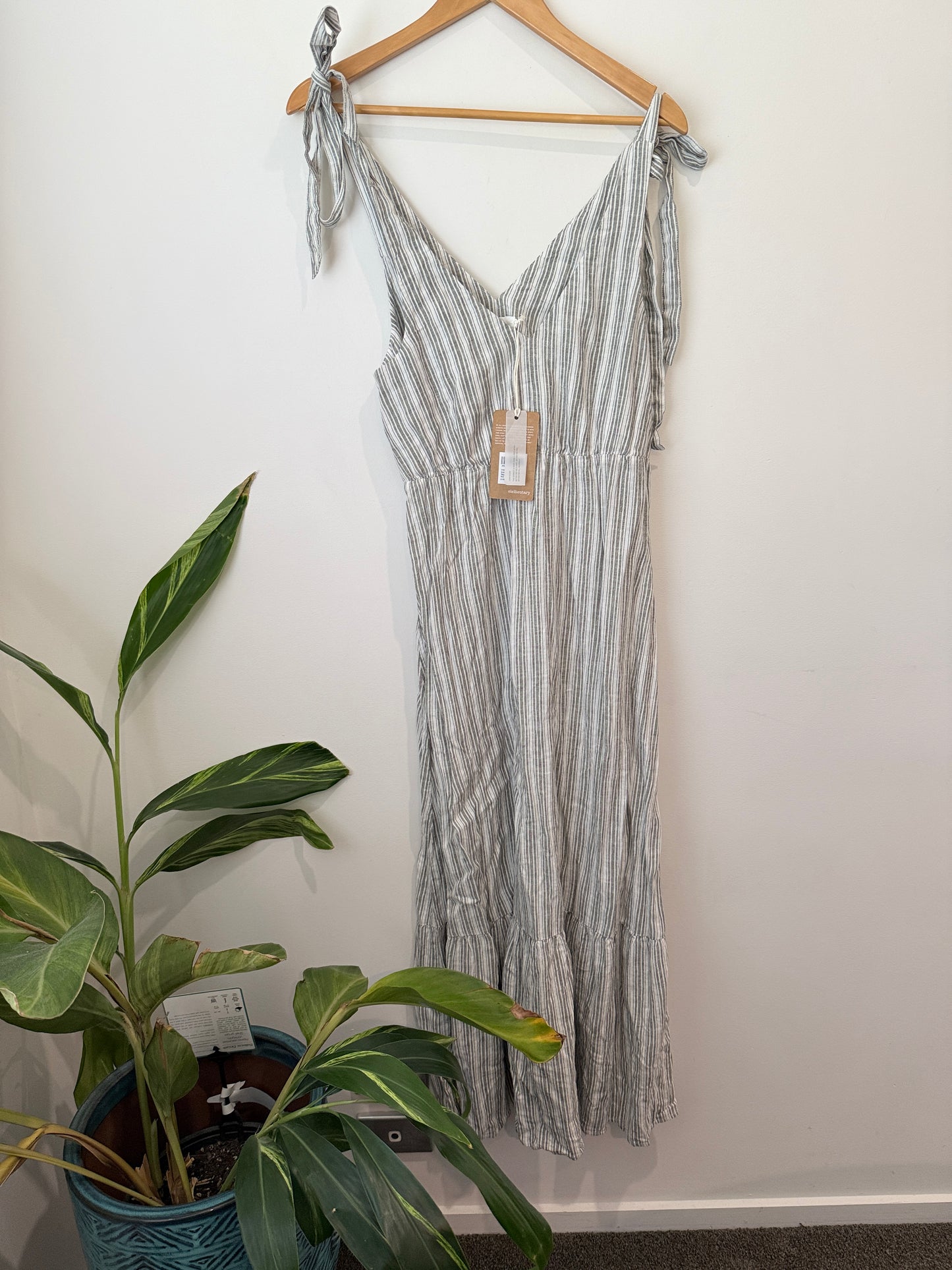 Elementary Anchor Tiered Linen Blend Dress – Sage Stripe Size 8