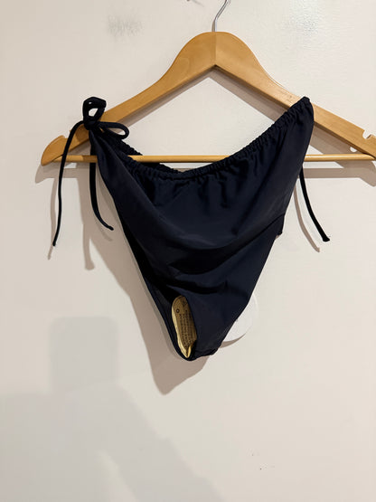 Jenner Bikini Bottoms by Princess Polly – Size 24 Curve