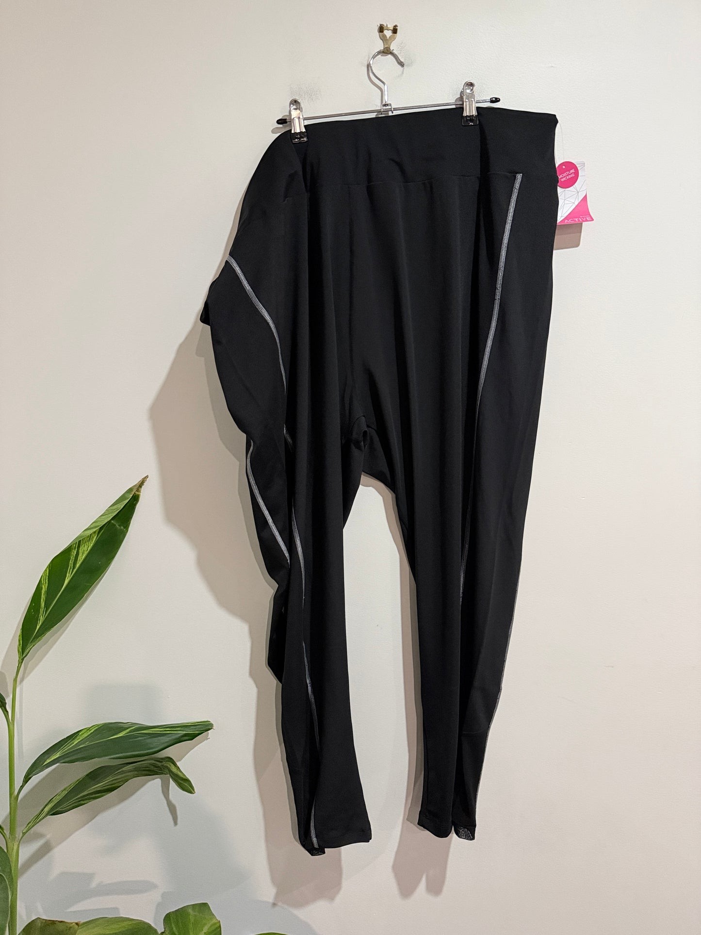 Yours Active Black High Waisted Performance Leggings Size 30–32