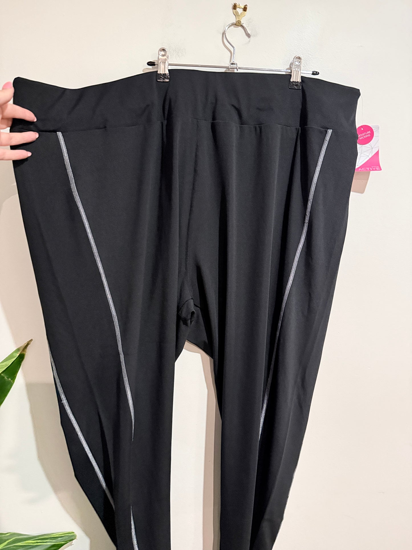 Yours Active Black High Waisted Performance Leggings Size 30–32