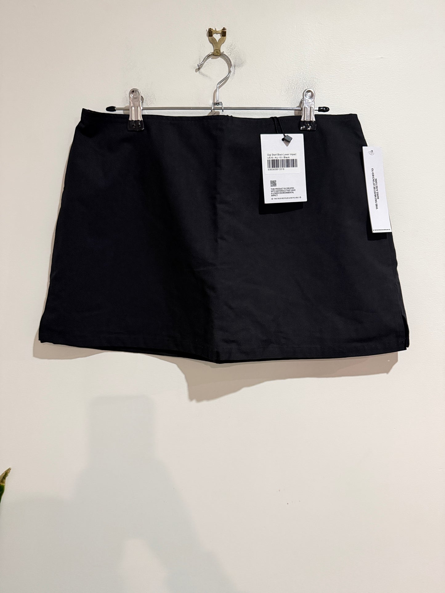 Princess Polly Gigi Black Lower Impact Skort Size 10