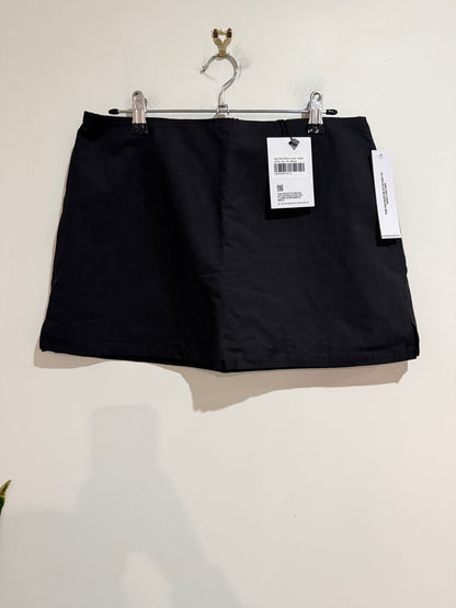 Princess Polly Gigi Black Lower Impact Skort Size 10