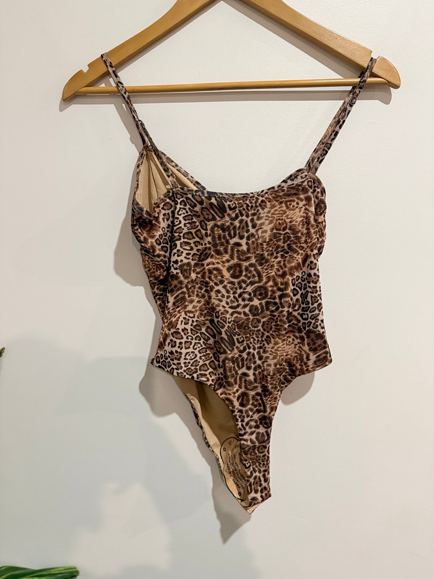Princess Polly Elixia Leopard Bodysuit Size 6