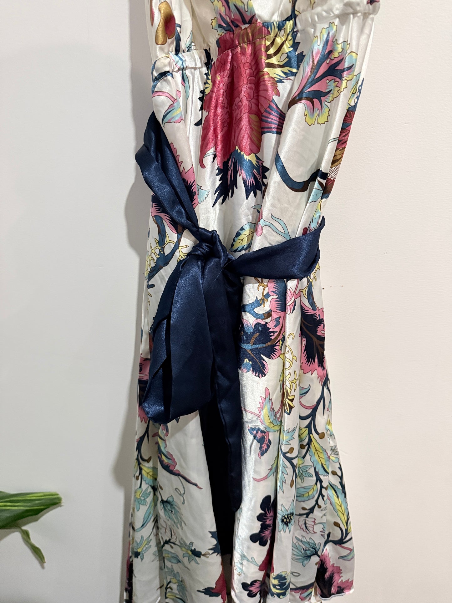 Honey Punch Floral Halter Dress - Size 8