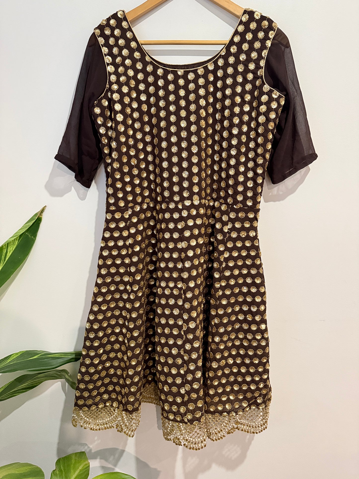 Brown & Gold Embellished Sequin Dress - 47cm u/arm
