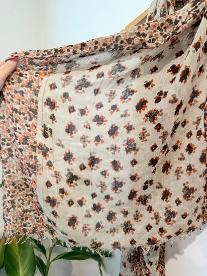 Floral Print Fringed Scarf