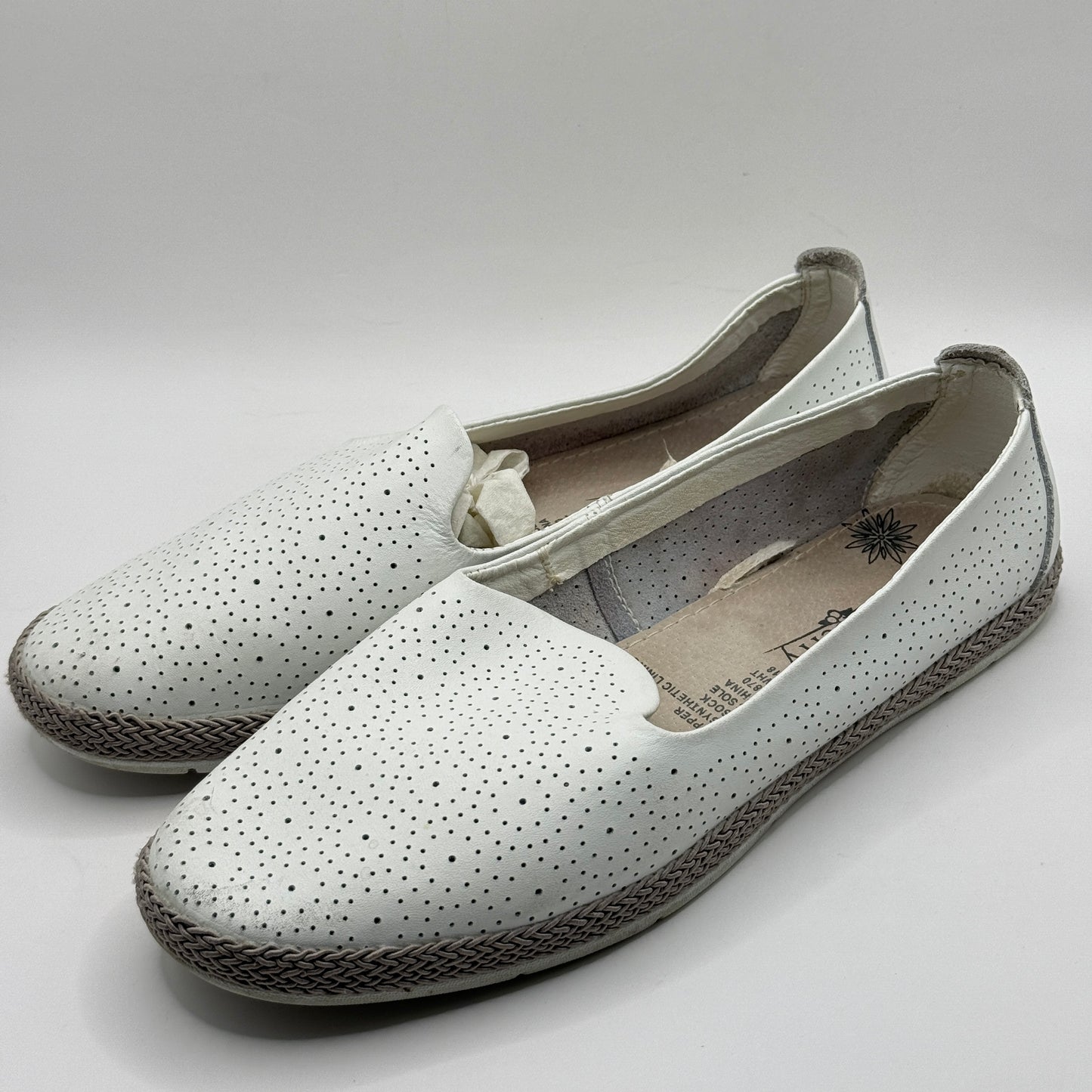 Pickaberry White Perforated Slip-On Loafers (Size 10)
