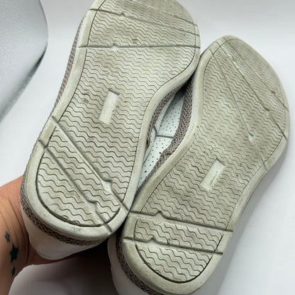 Pickaberry White Perforated Slip-On Loafers (Size 10)