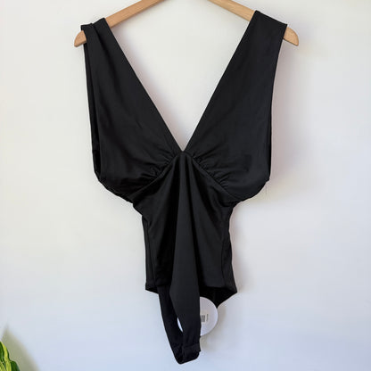 Princess Polly Baldwin Bodysuit – Size 8