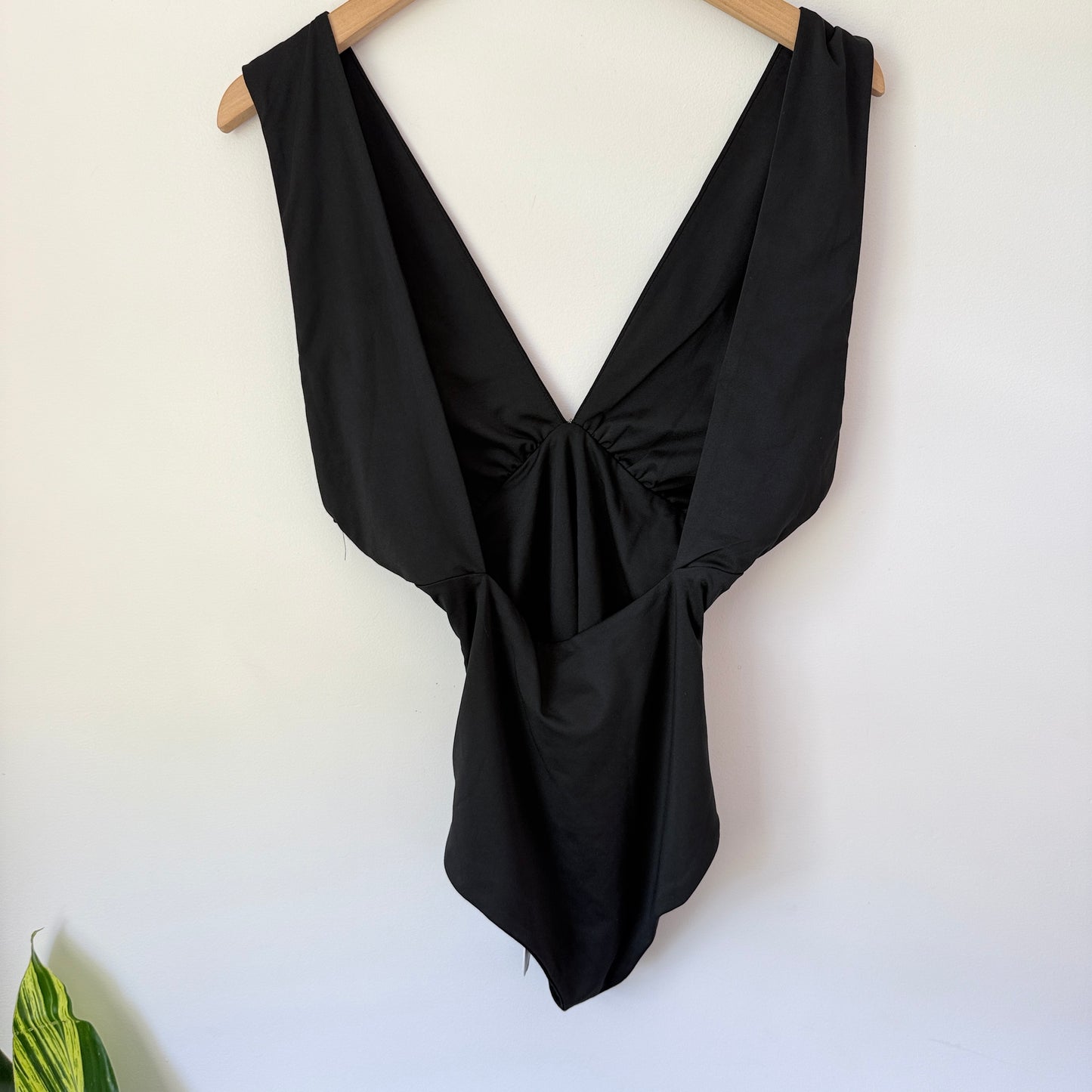 Princess Polly Baldwin Bodysuit – Size 8