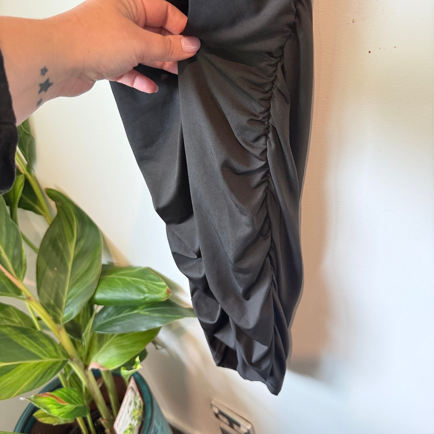 SHEIN Black Ruched Cut-Out Bodycon Mini Dress - Size L