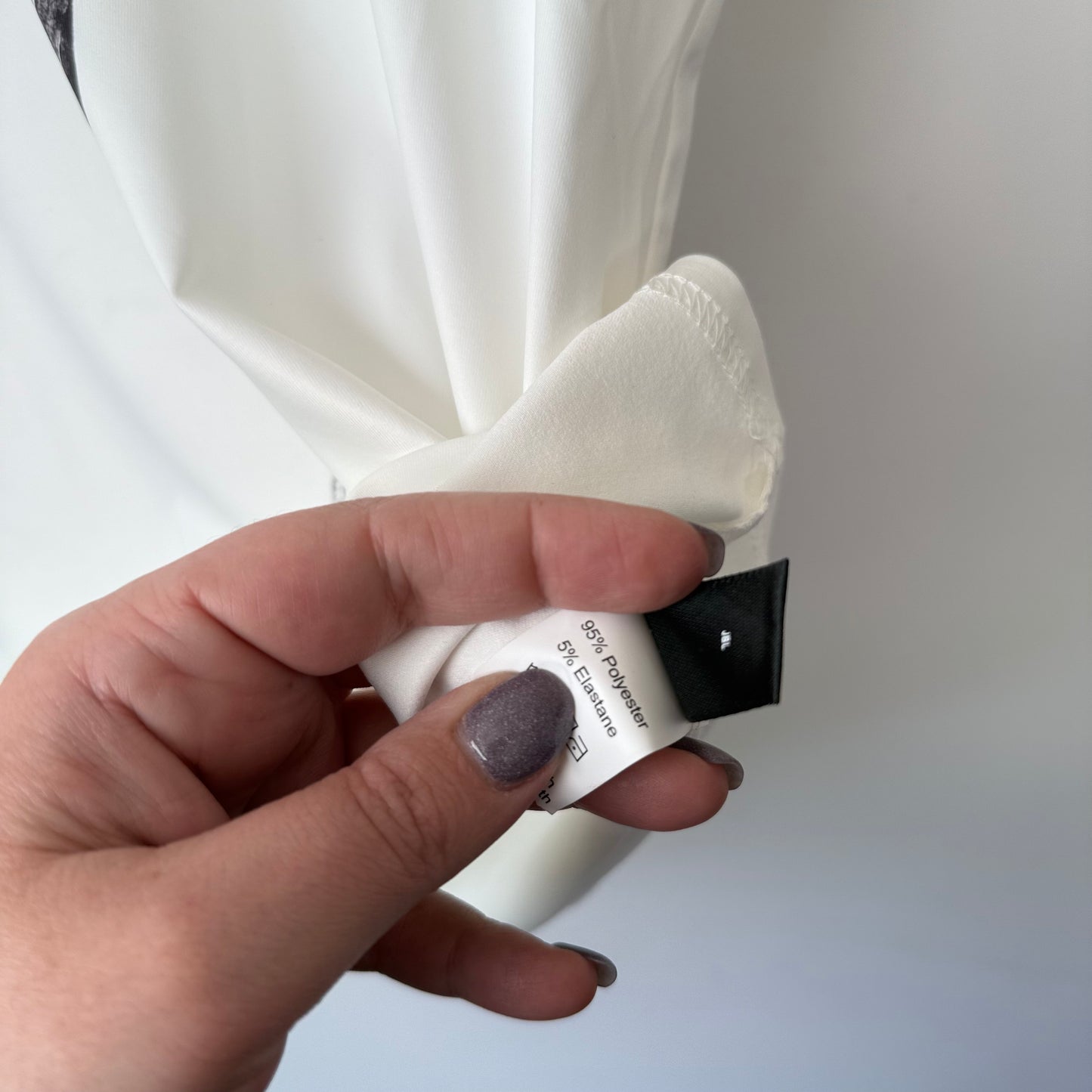 SHEIN Graphic Feather Tank Top White Size L