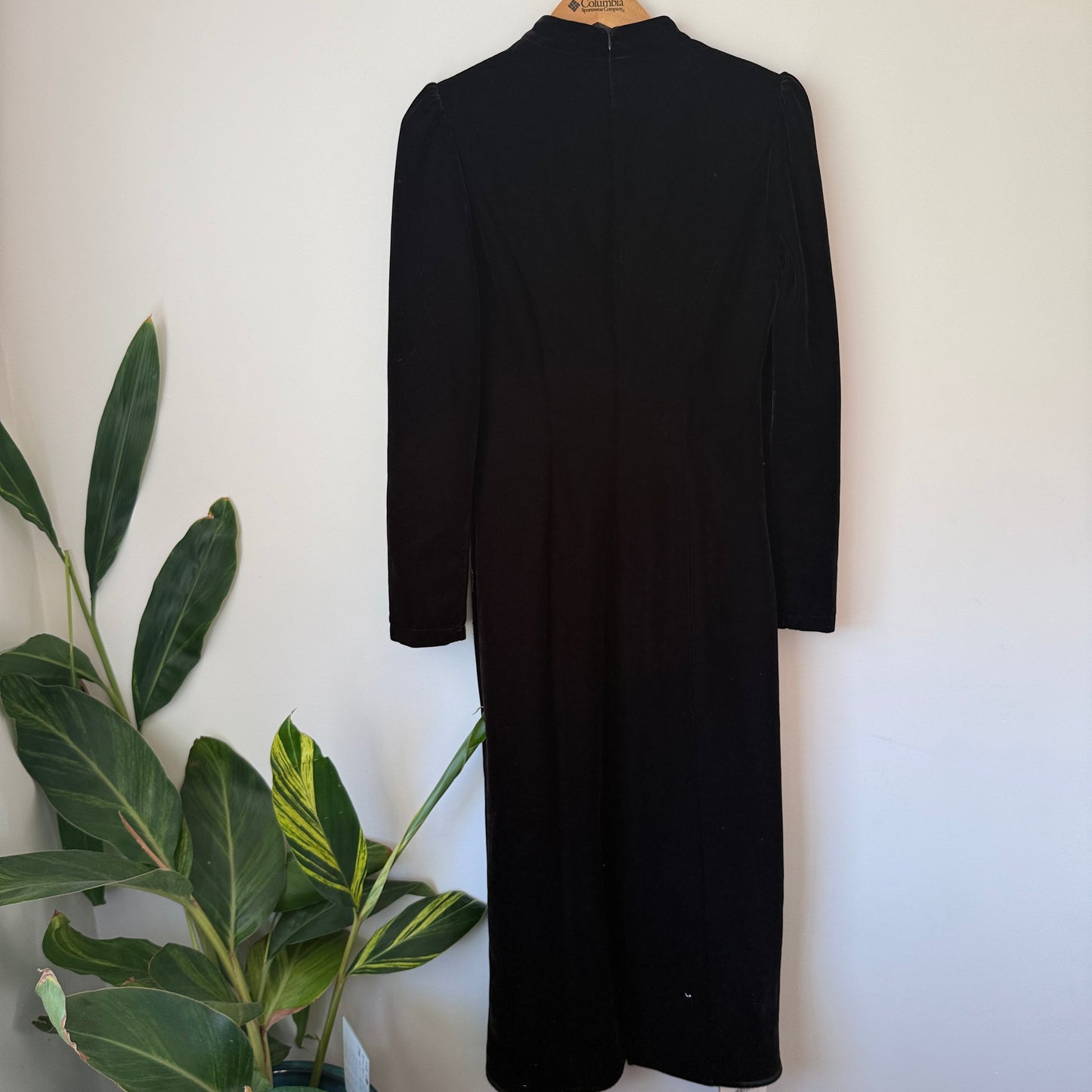 SHX Studio Black Long Sleeve Midi Dress (Size Small)