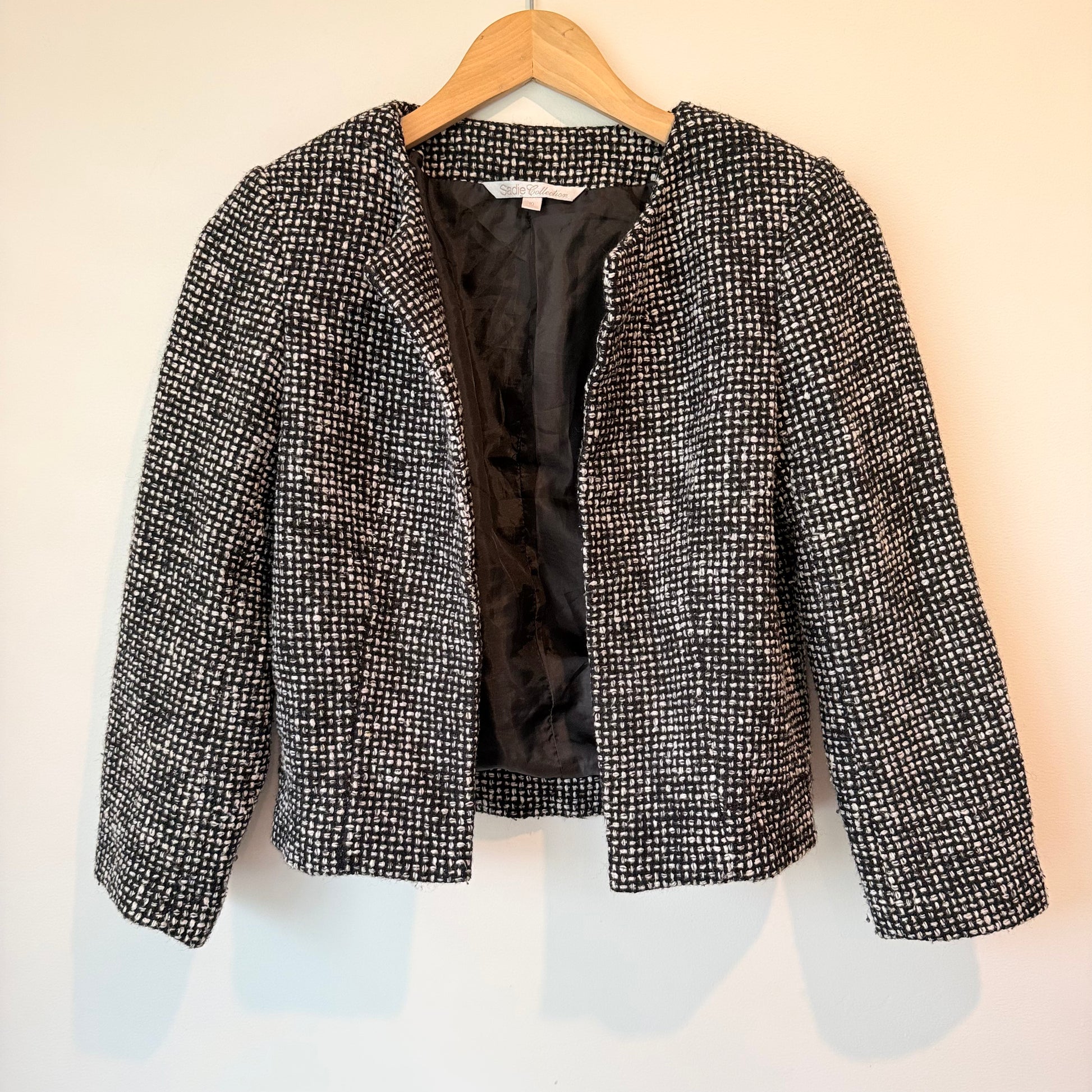 Sadie collection tweed jacket - size 10 - coats & jackets condition: used - original photo - top - what’s new women’s