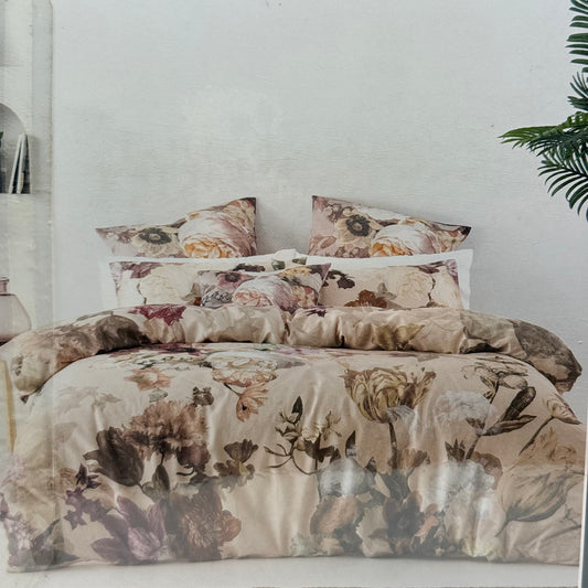Savona 'Rylee' Floral Duvet Cover Set - King Size