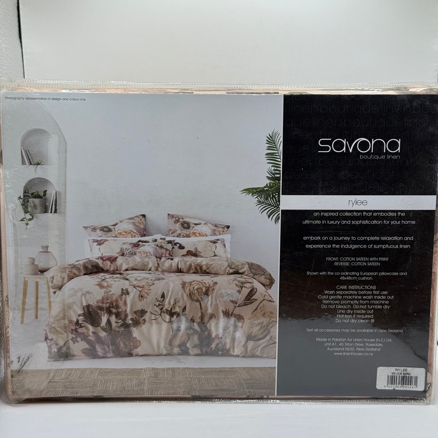 Savona 'Rylee' Floral Duvet Cover Set - King Size
