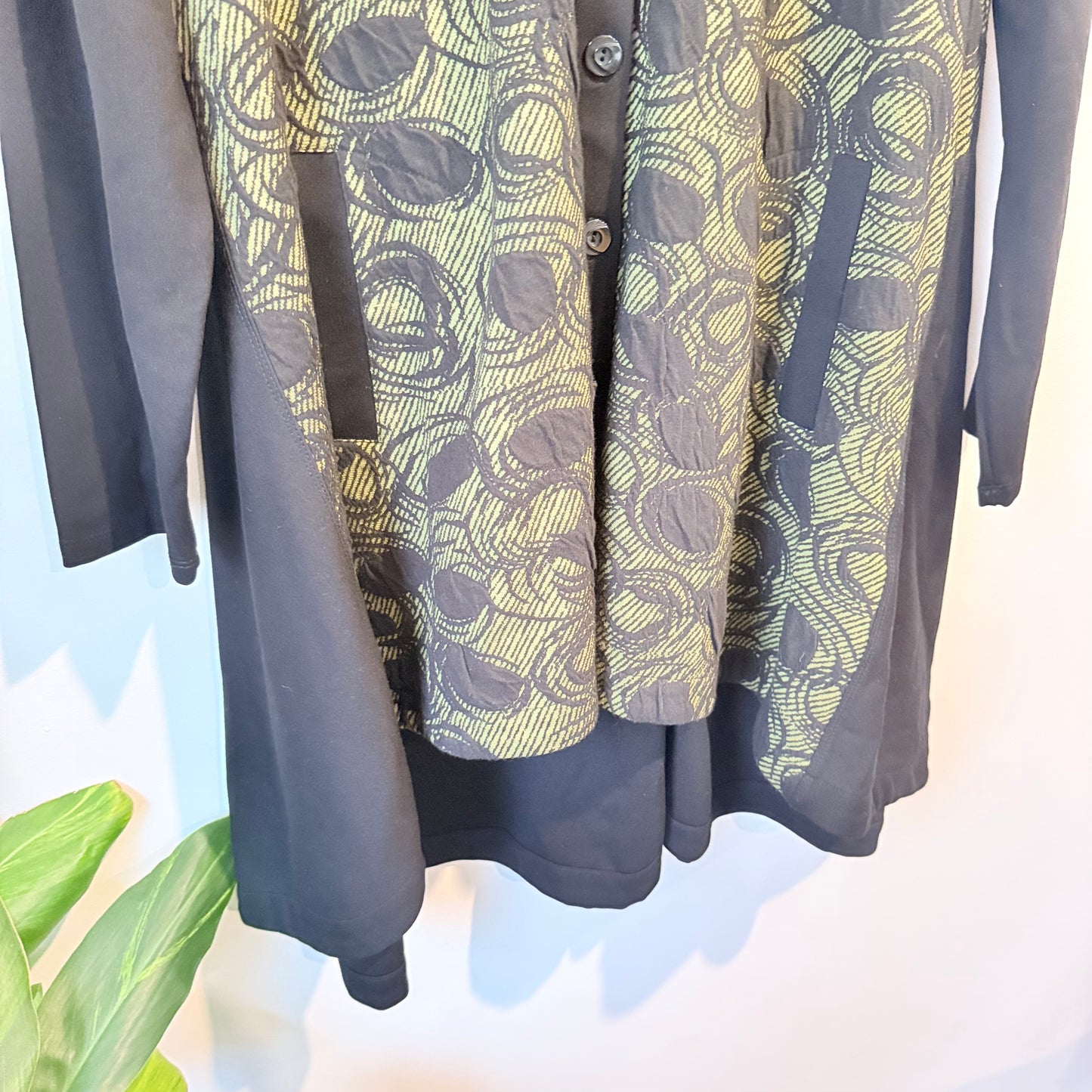 TS Button-Up Tunic / Longline Cardi - Size Small (16)