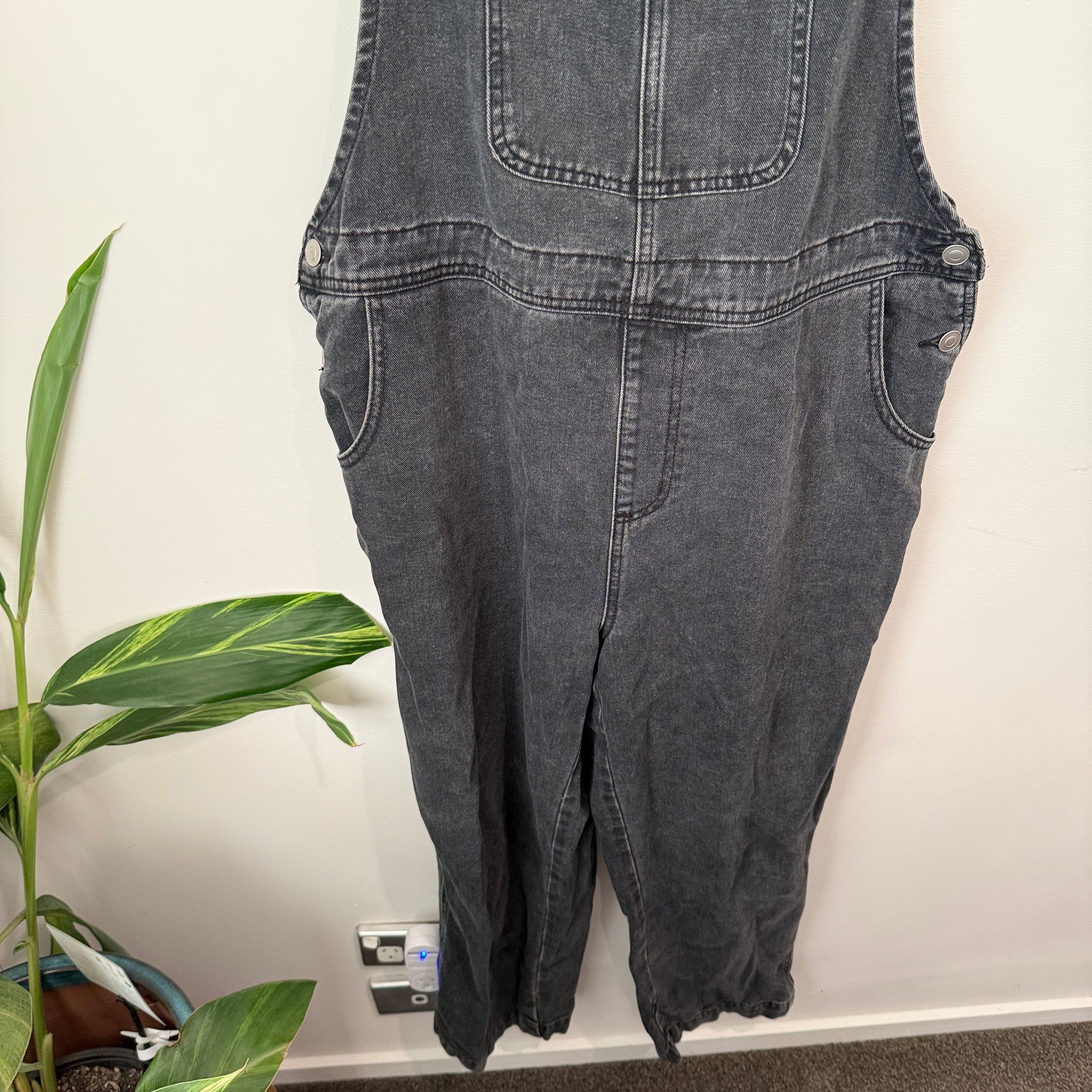 Urban Jeans Co. Black Denim Overall Size 16