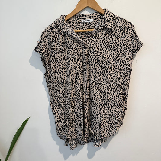 Just Jeans Leopard Print Button-down Shirt Size 12